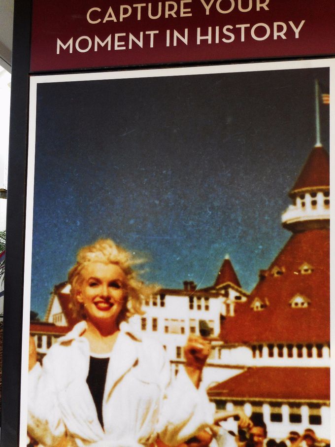 Marilyn Monroe brillierte als Sugar neben Jack Lemmon und Tony Curtis. Regie führte Billy Wilder. Ein Film zum 